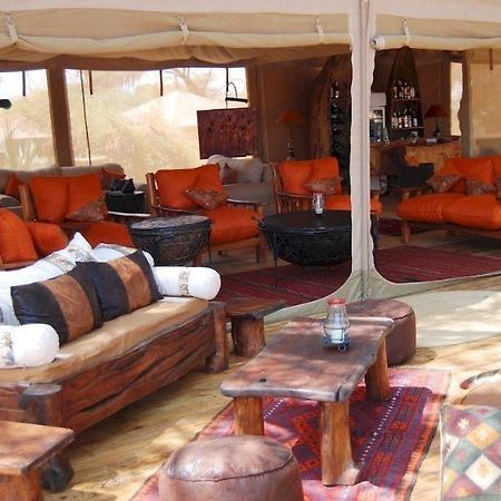 Elephant Bedroom Camp Archers Post Екстер'єр фото