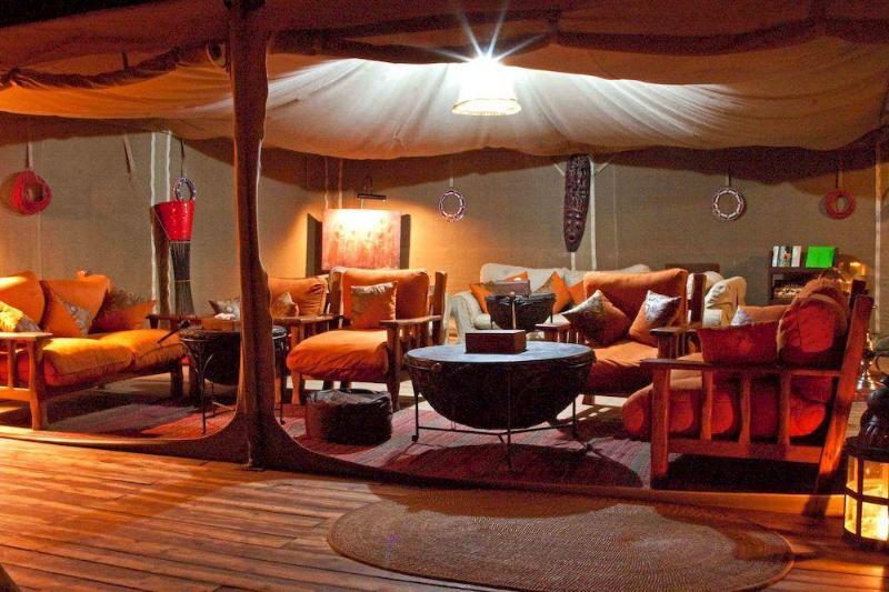 Elephant Bedroom Camp Archers Post Екстер'єр фото